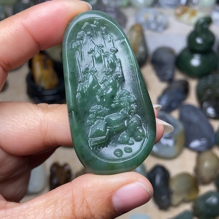 和田玉未镶嵌颈饰