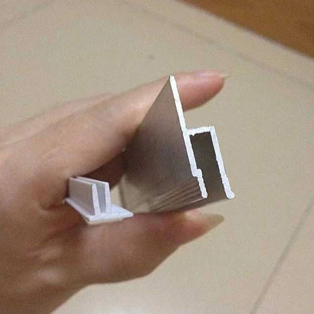 卡布灯箱戸外防风吊顶2型扁码杜邦纸V形收边条卡布灯箱配件卡条