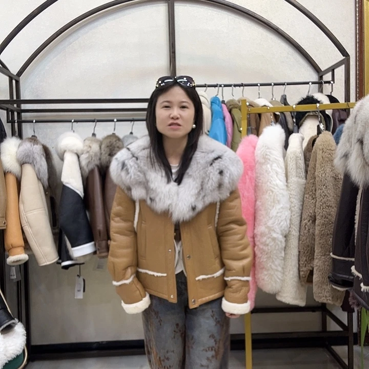 n***α真皮皮衣皮毛一体