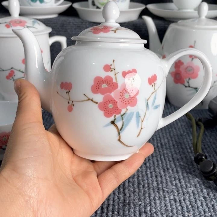 A***使景德镇陶瓷茶壶壶