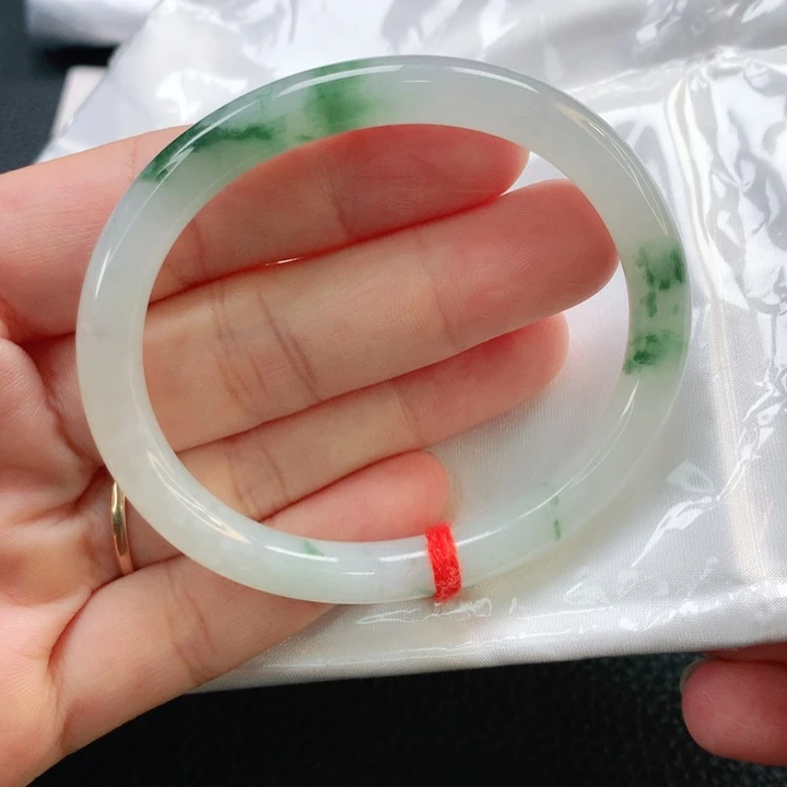 未镶嵌手镯翡翠56.6贵妃