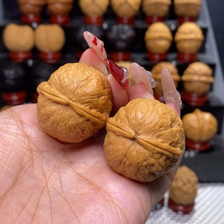 文玩核桃把件蛇皮球48号