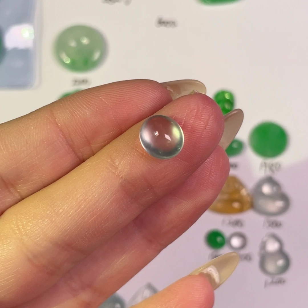 翡翠未镶嵌颈饰裸石