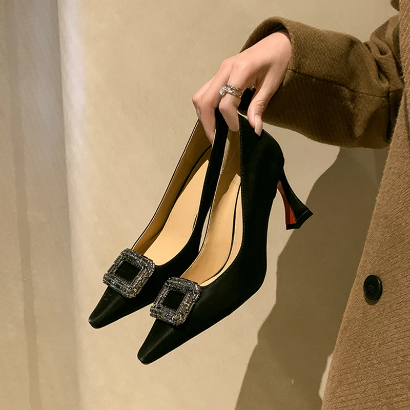 （跟高7.5CM 鞋码34到39）2025年新款西高跟水钻时尚真丝女单鞋