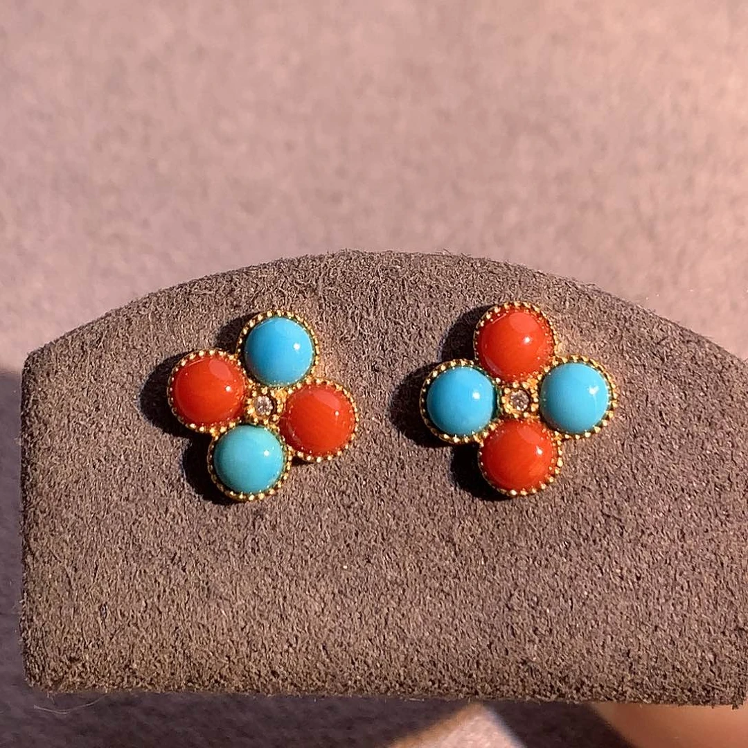 18K金镶嵌绿松石珠宝奇石