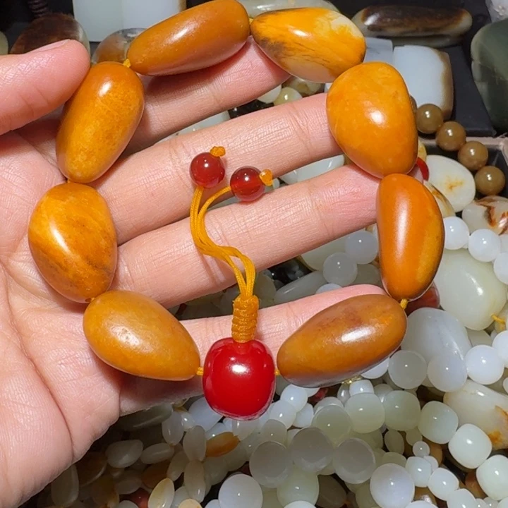 和田玉未镶嵌手链