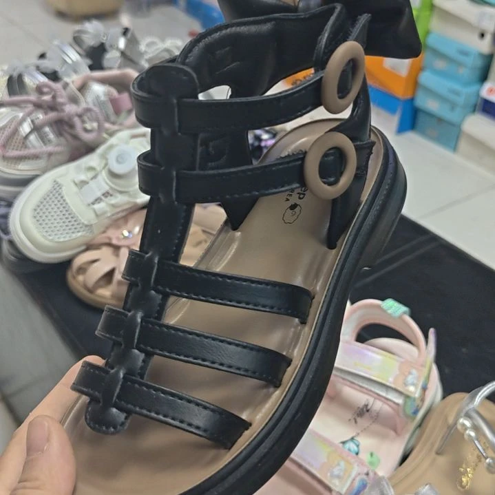 人造革女童凉鞋29.30码