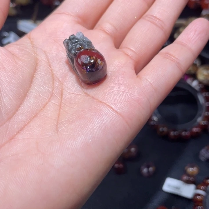 水晶颈饰未镶嵌兰*极光貔貅