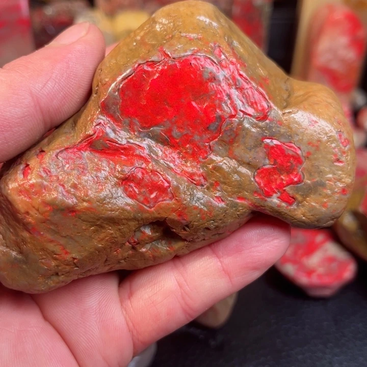 昌化鸡血石昌化鸡血石