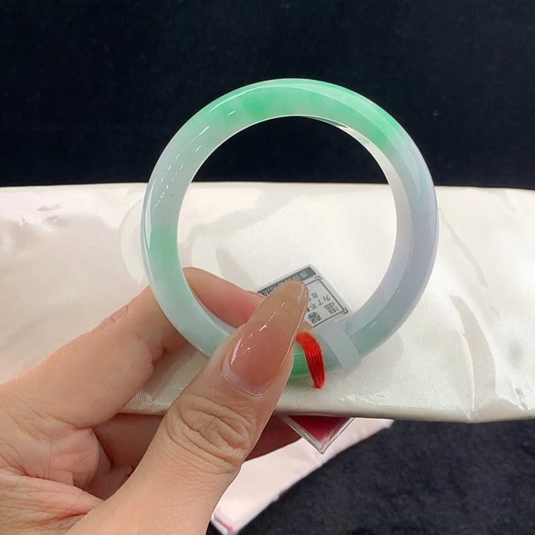 【闪购商品】未镶嵌手镯翡翠正55