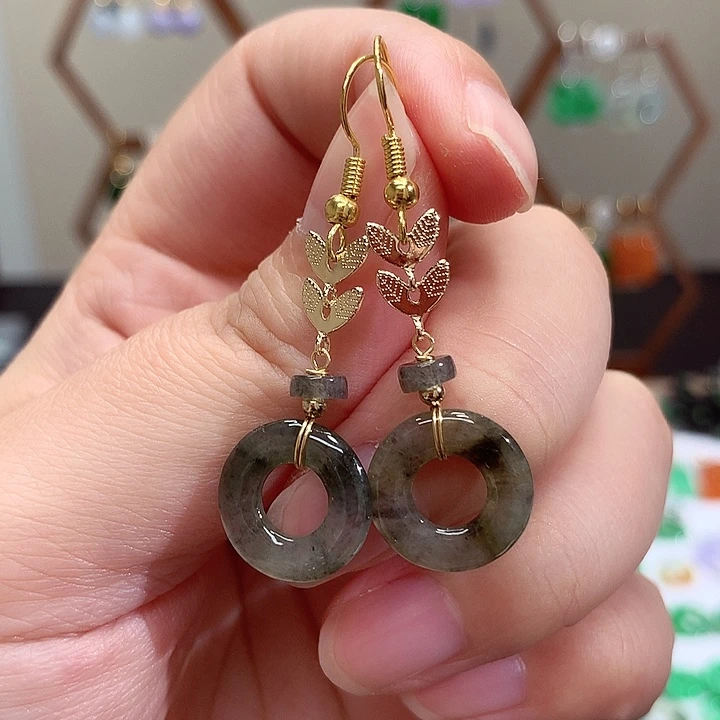 未镶嵌翡翠耳饰天然