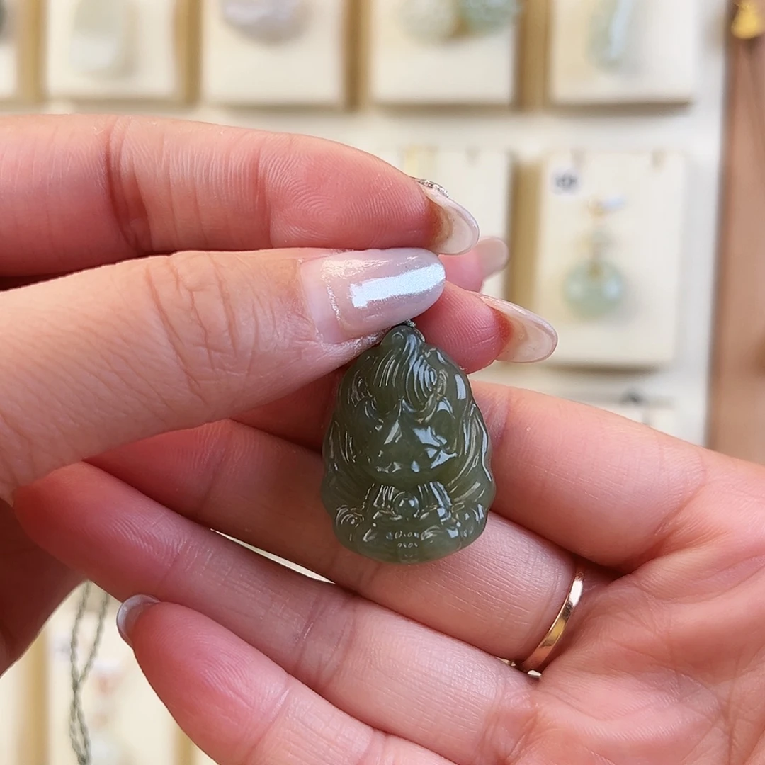 不****和田玉未镶嵌颈饰