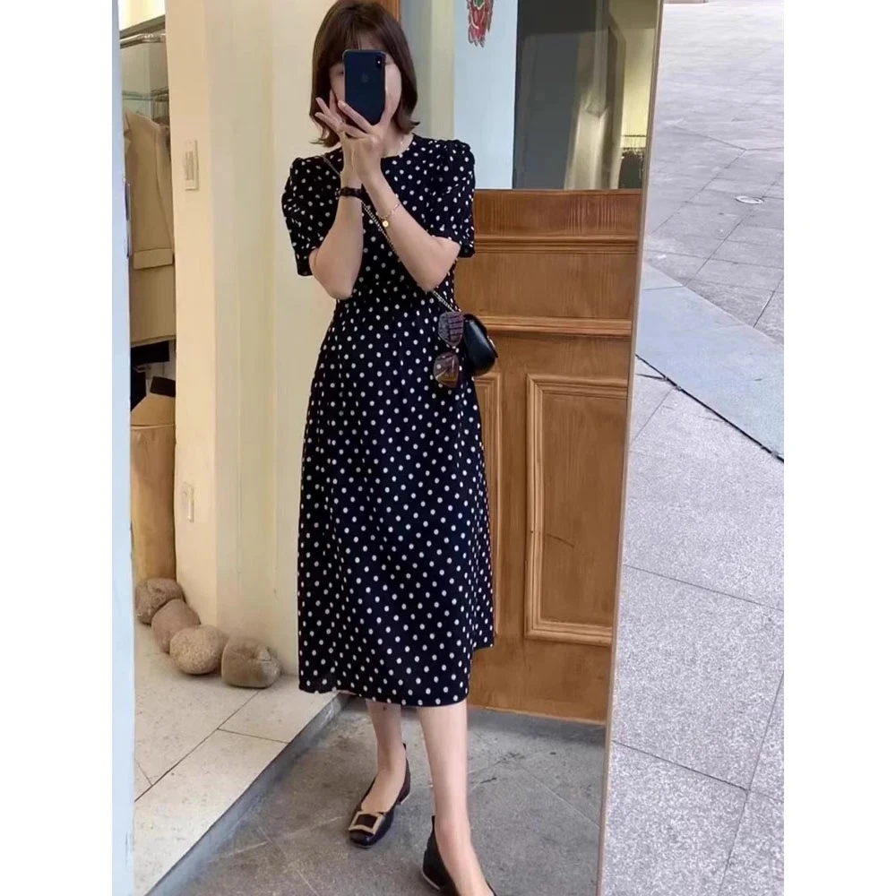 2025年夏季新款波点连衣裙女法式高级感收腰显瘦赫本小黑裙中长款