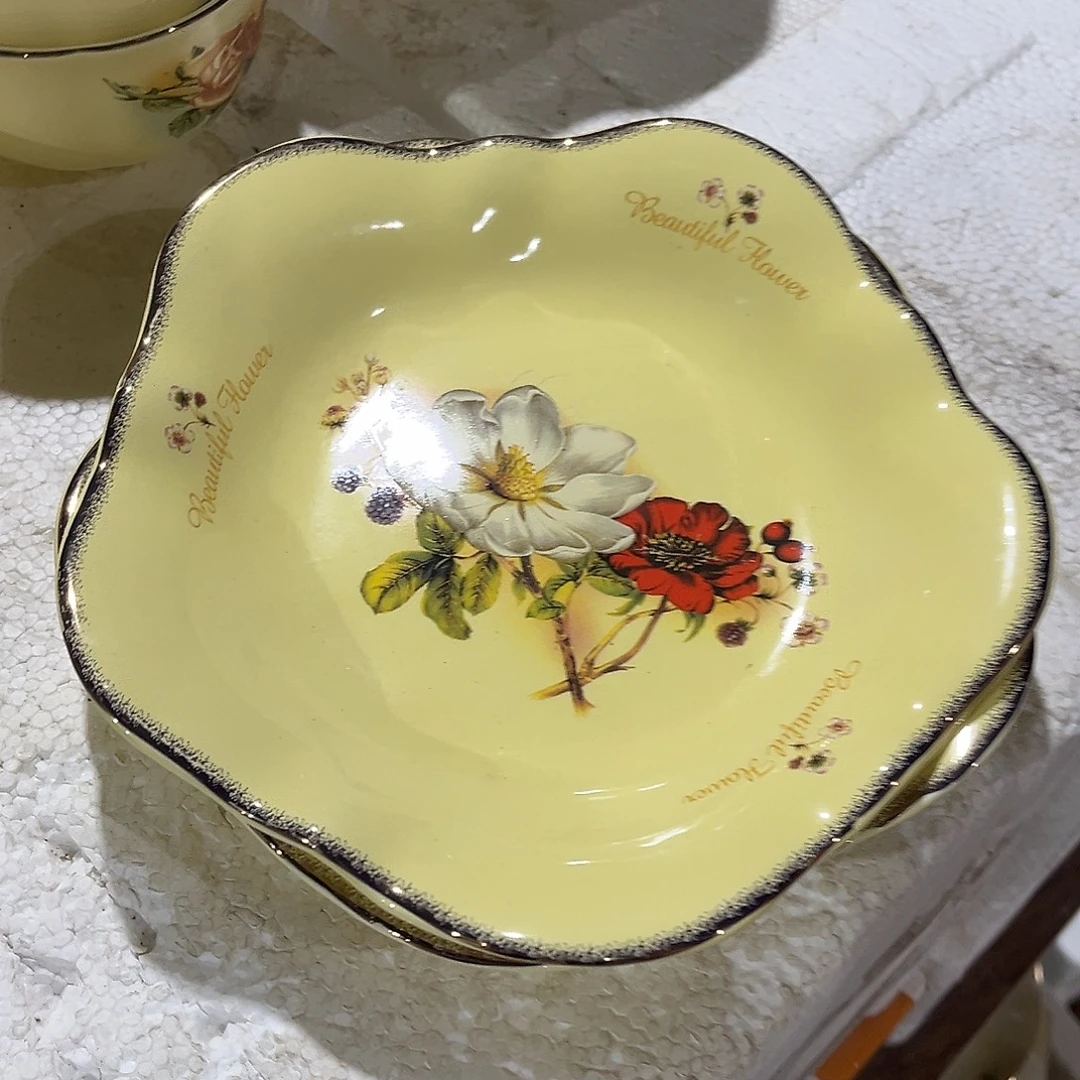 星博陶瓷有限公司2个