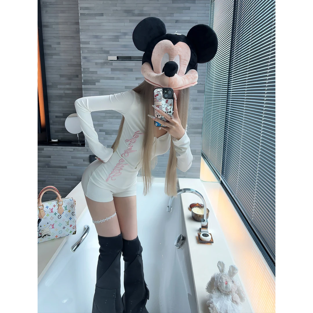 莫欣欣-ins欧美酷飒辣妹装小众高级感黑色连体衣连体裤子女250316