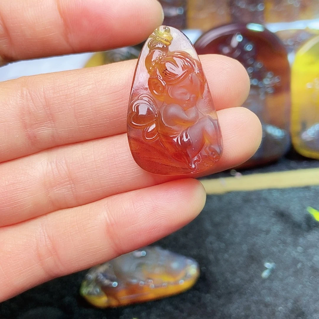 琥珀颈饰未镶嵌花仙子