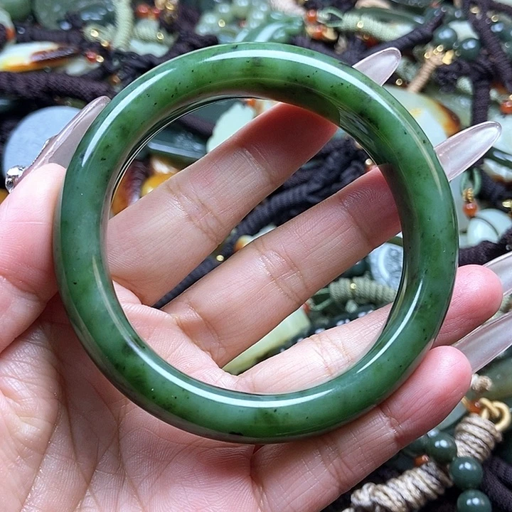 和田玉颈饰足铂镶嵌59