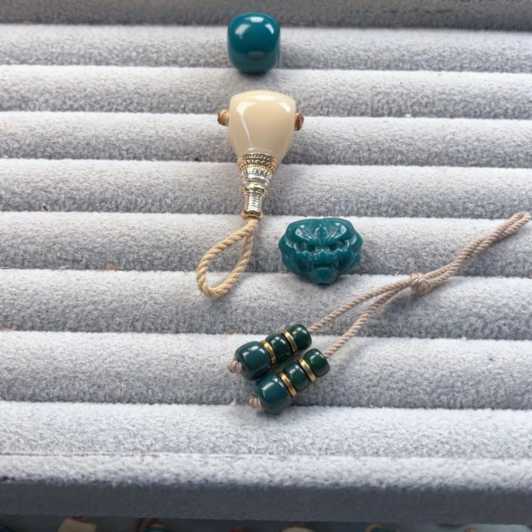 琉璃颈饰小***户琉璃配饰16