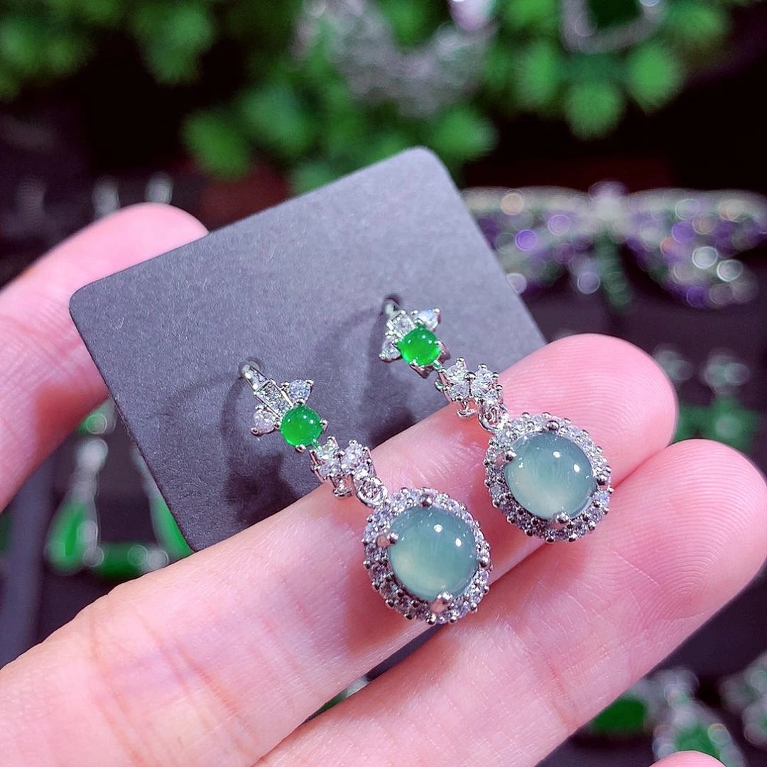 颈饰未镶嵌翡翠天然