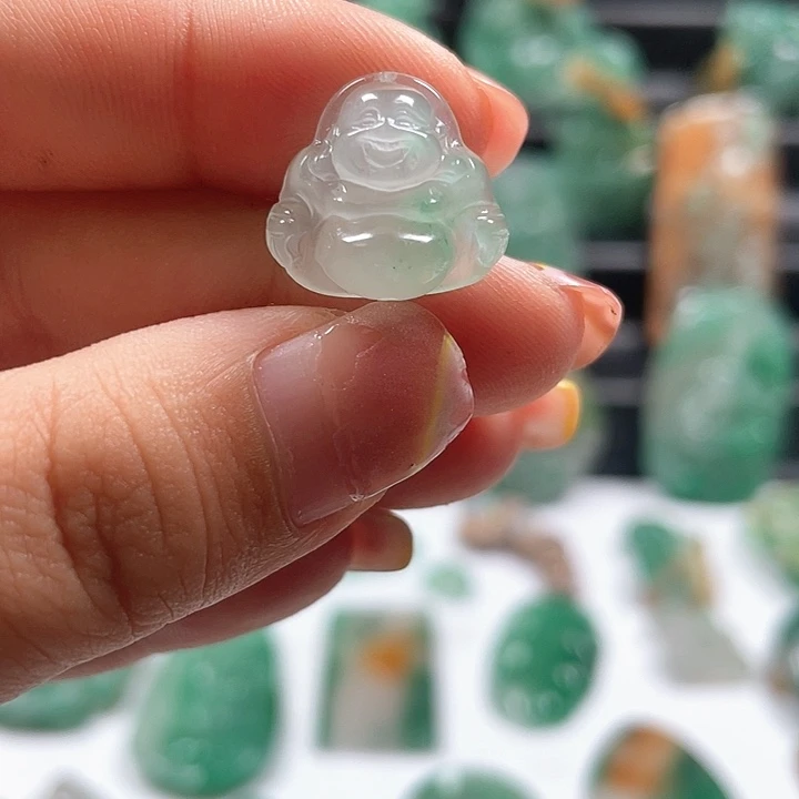 石英质玉佛公未镶嵌