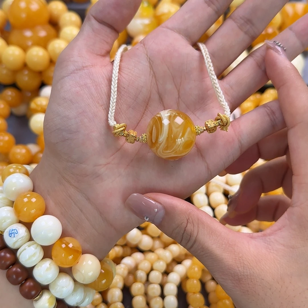 蜜蜡未镶嵌珠宝奇石