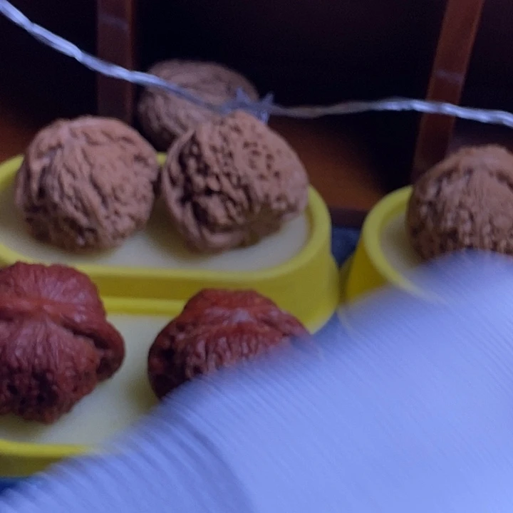 文玩核桃吊坠43球疆