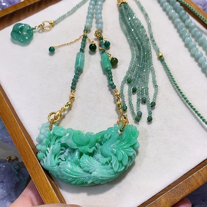 翡翠未镶嵌颈饰翡翠吊坠