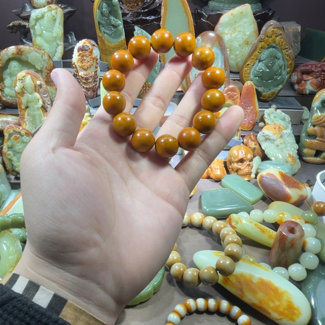 透闪石质玉未镶嵌珠宝奇石