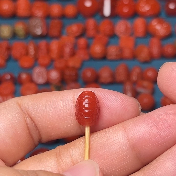 未镶嵌配饰南红玛瑙富甲8.5mm