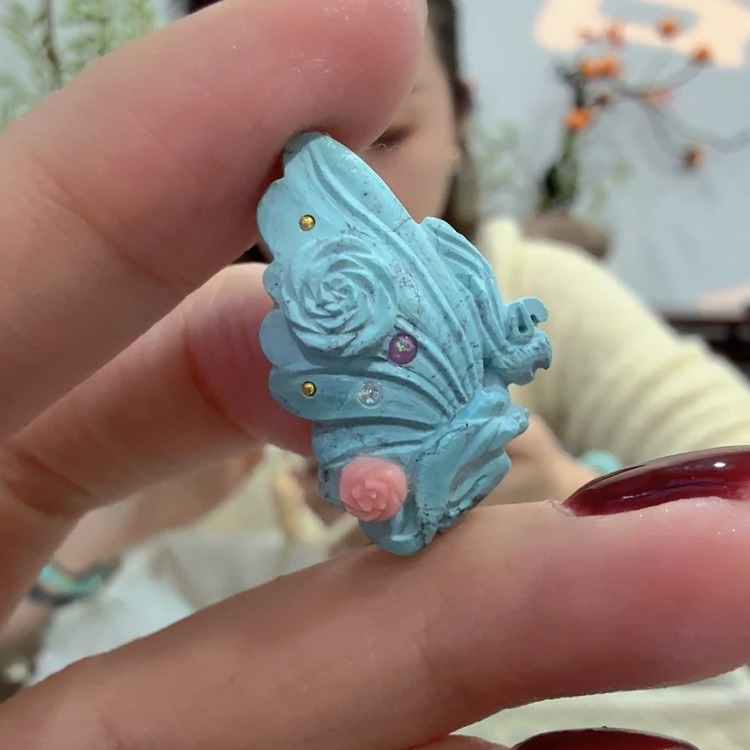 绿松石未镶嵌珠宝奇石