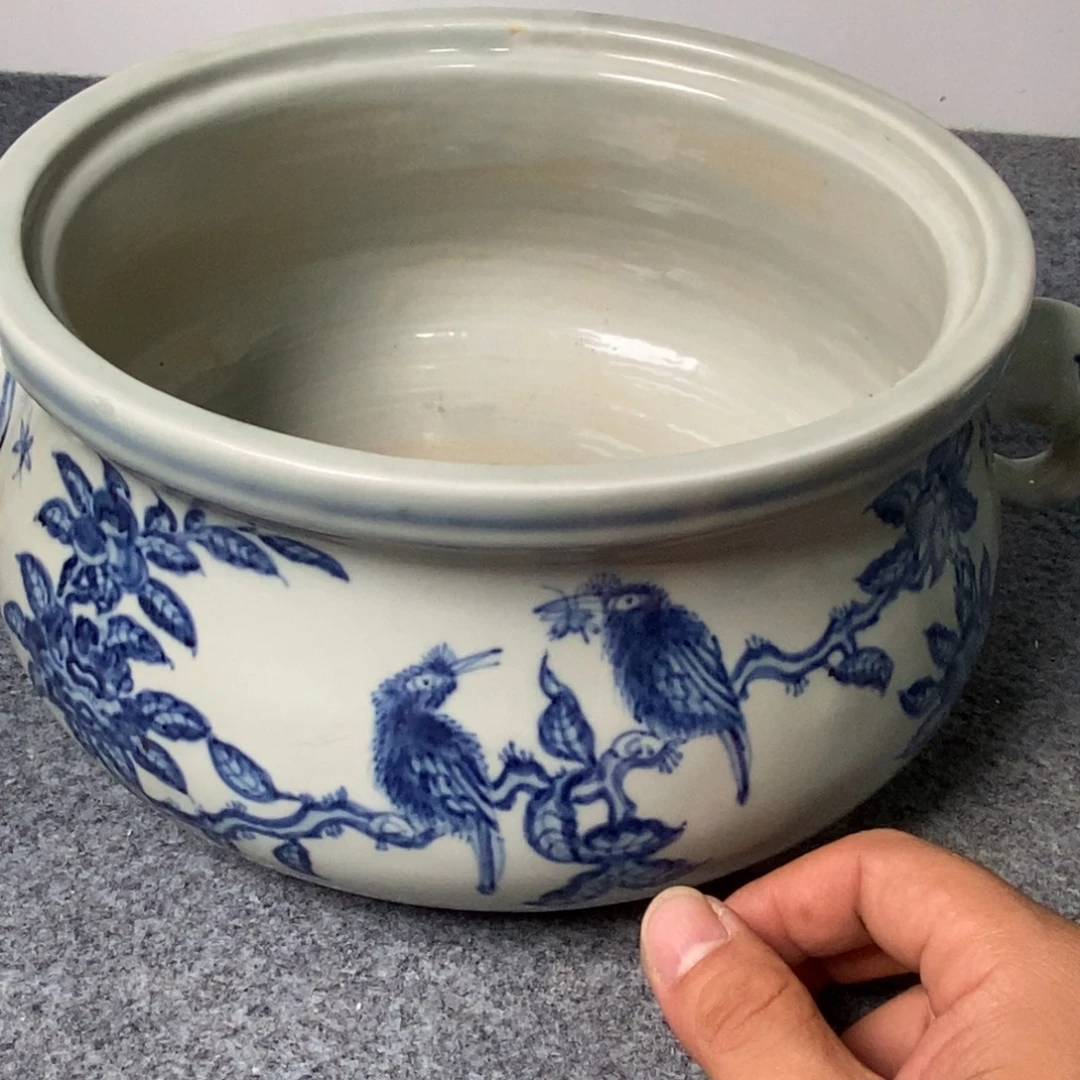 一***哥摆件陶瓷工艺美术精品展览