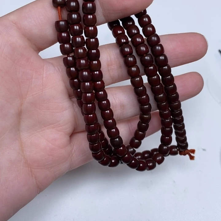 一****橄榄核雕刻工艺的发展