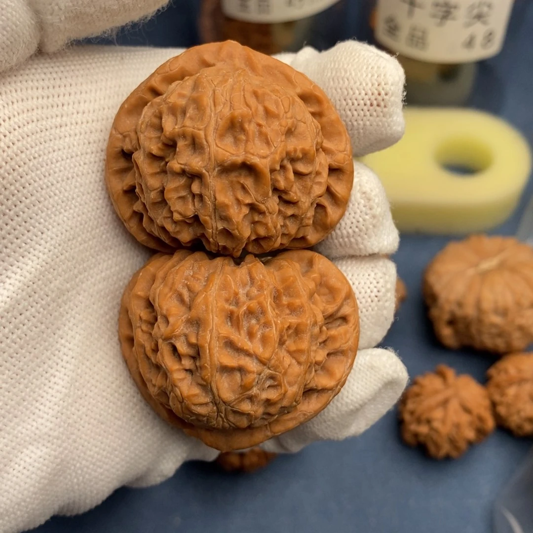 文玩核桃把件全品宫灯