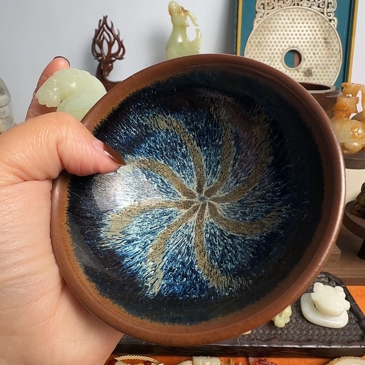 我在外面吃饭呢你在哪