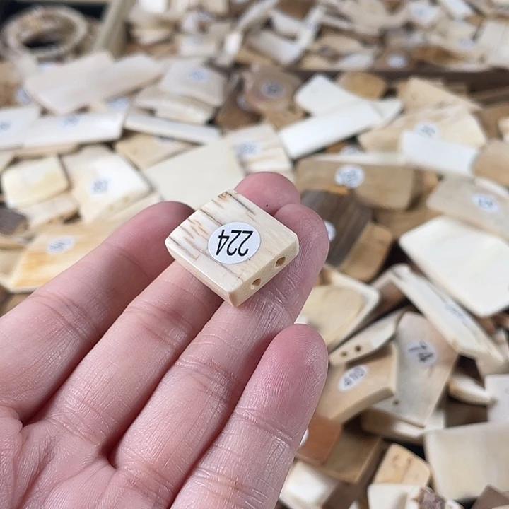 泥塑不打孔联系客服