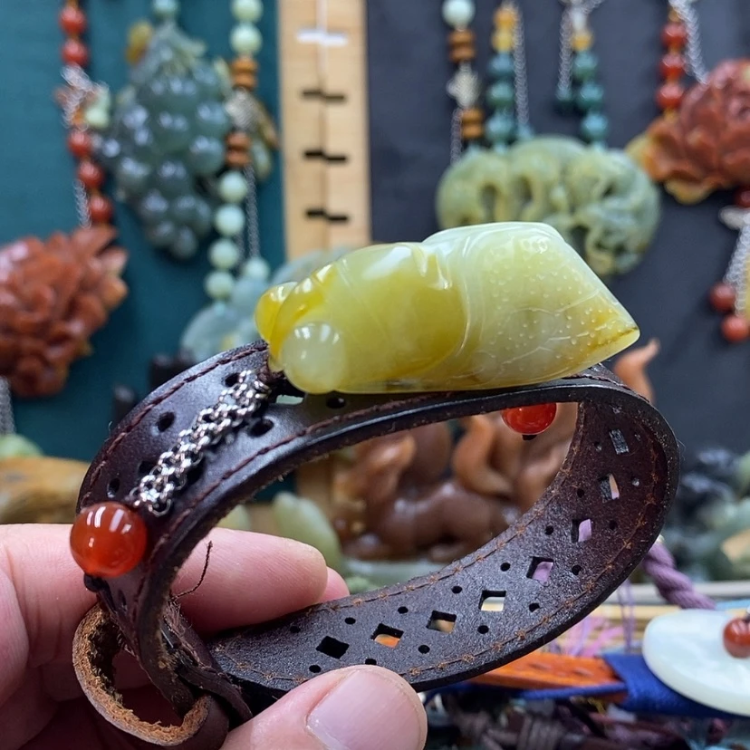 【闪购商品】未镶嵌岫玉手牌