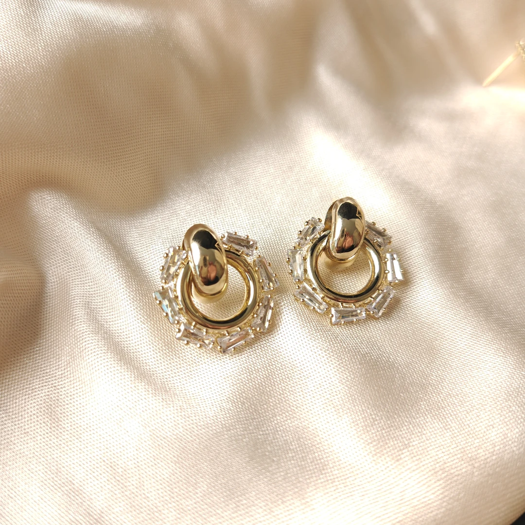 铜合金锆石耳饰 圈圈耳环气质轻奢法式设计感冷淡风小众简约优雅