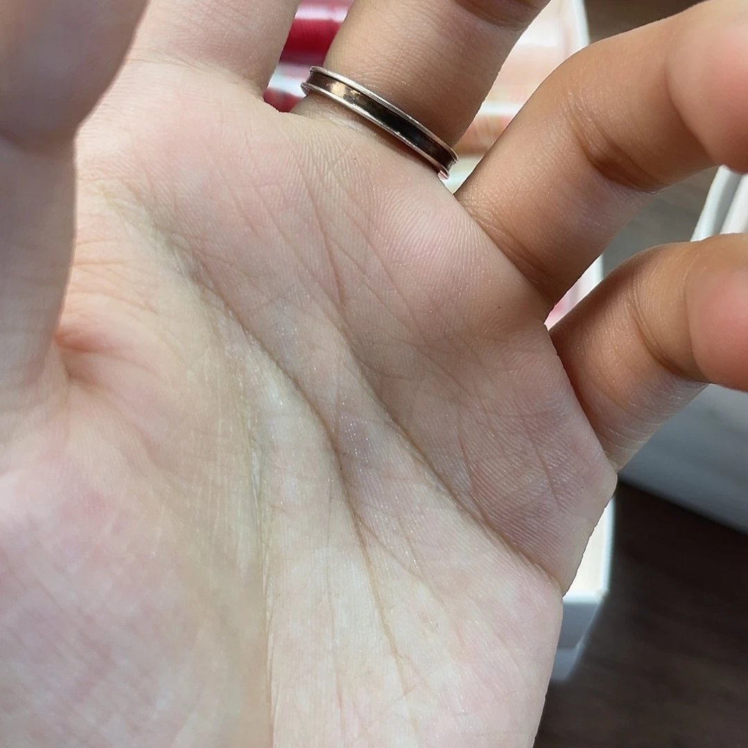 共***。聚酯纤维找小樊拿