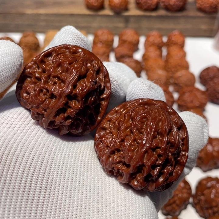 文玩核桃吊坠雄****司南疆石800.07.41.