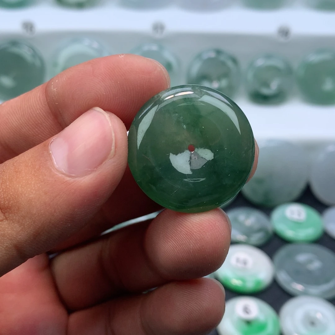 翡翠未镶嵌颈饰缅甸天然A货翡翠27.7-6.5