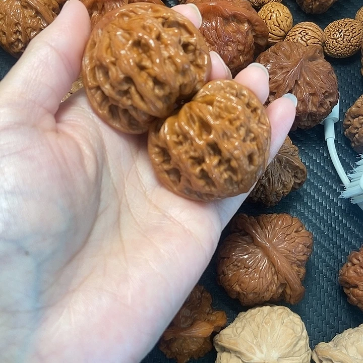 文玩核桃吊坠42狮虎兽