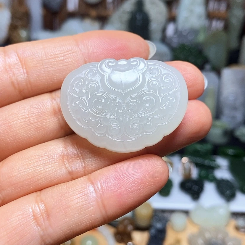 【闪购商品】颈饰未镶嵌和田玉乐**