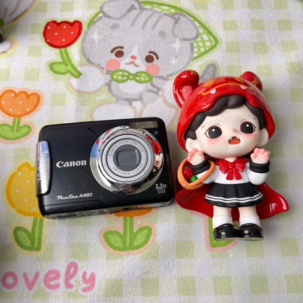 9新  佳能a480 1000w像素 网红款 成色如图自备五号电池