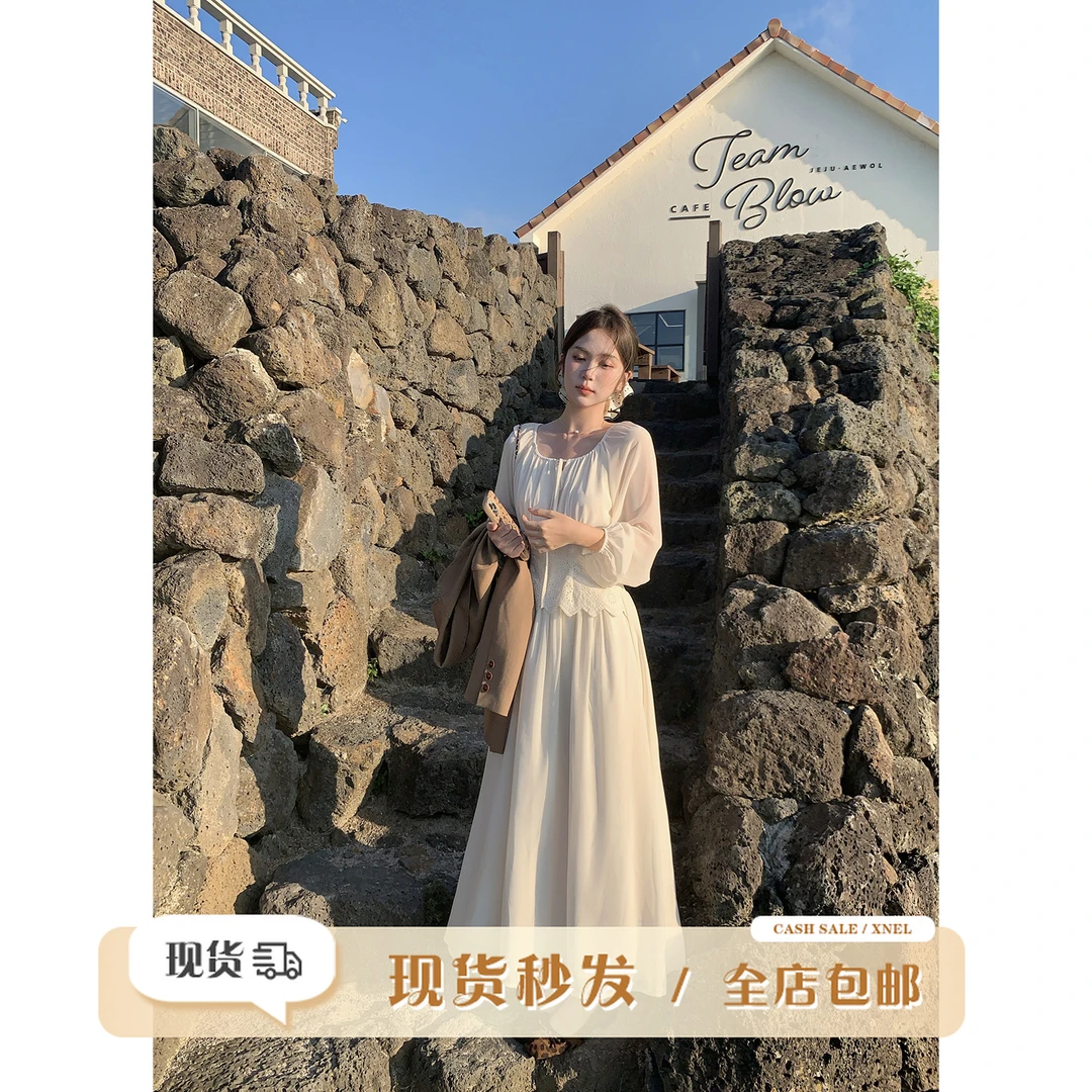 陳文文xenl【茉莉风铃】新款温柔风高腰拼接显瘦灯笼袖连衣裙女0028