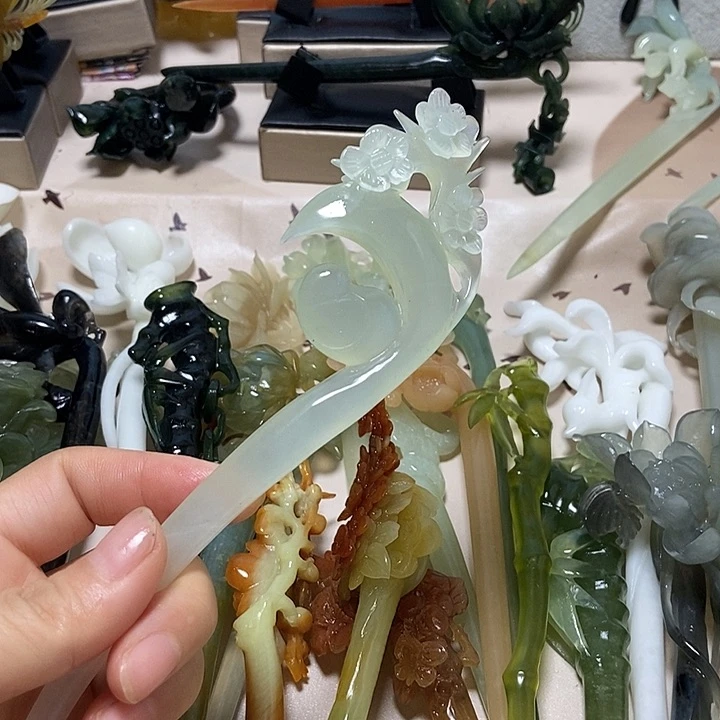 蛇纹石玉未镶嵌发簪