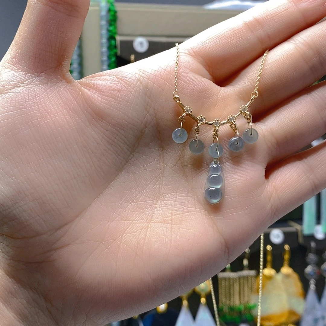 未镶嵌翡翠耳饰翡翠