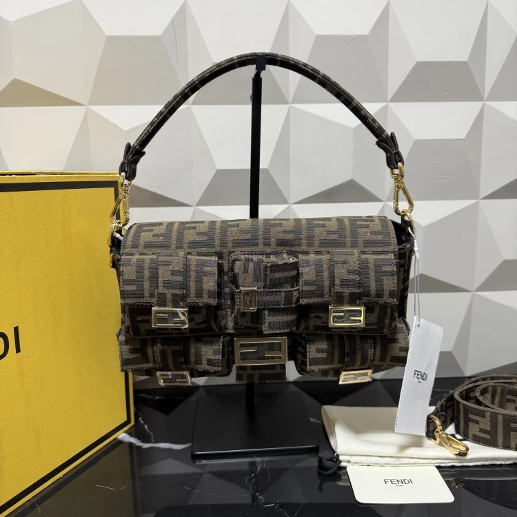 未使用 FENDI/芬迪 /KIKI/单肩包/16913187