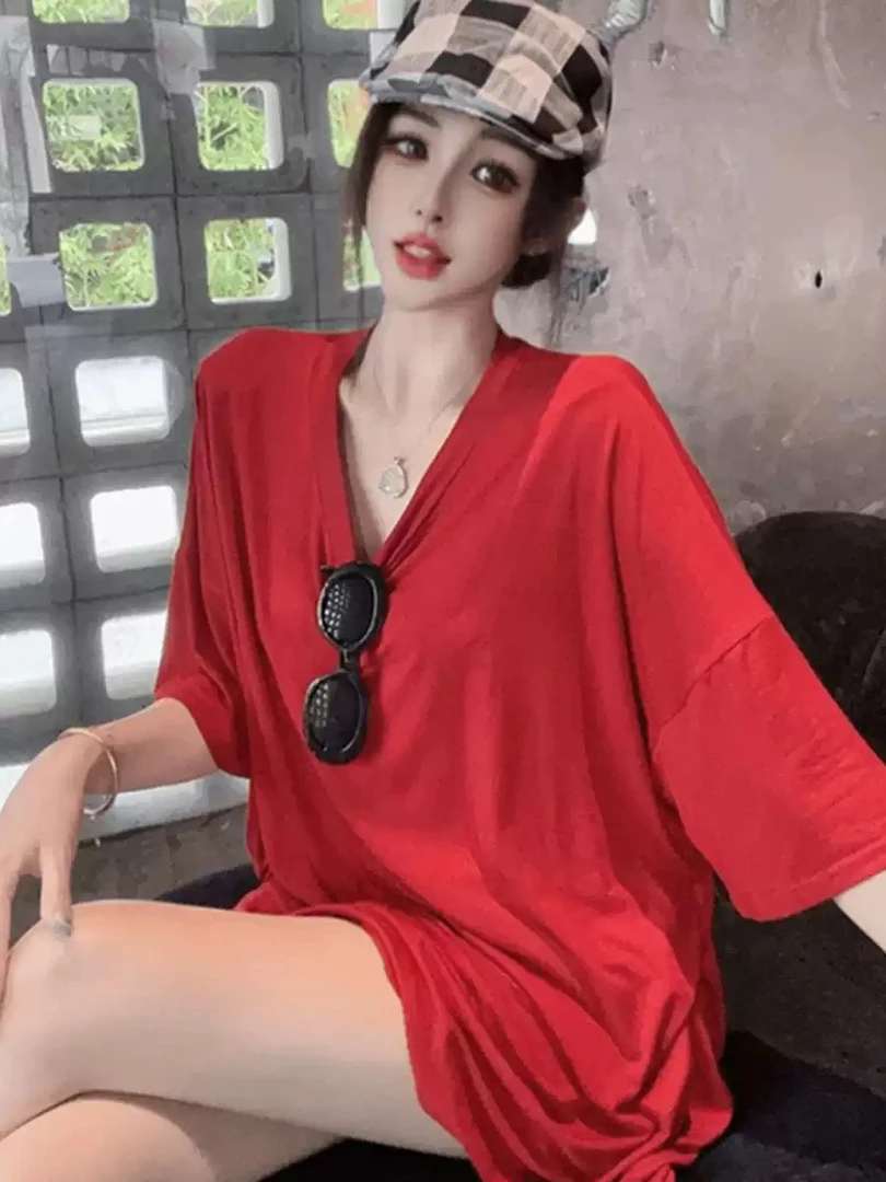 甜美可爱风格衣服红色慵懒松弛感V领显瘦遮肉短袖t恤时尚百搭上衣