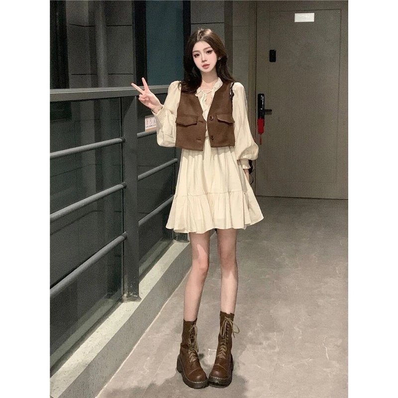 2025法式白色长袖洋装女秋季高级感气质仙女裙收腰显瘦小个子短裙