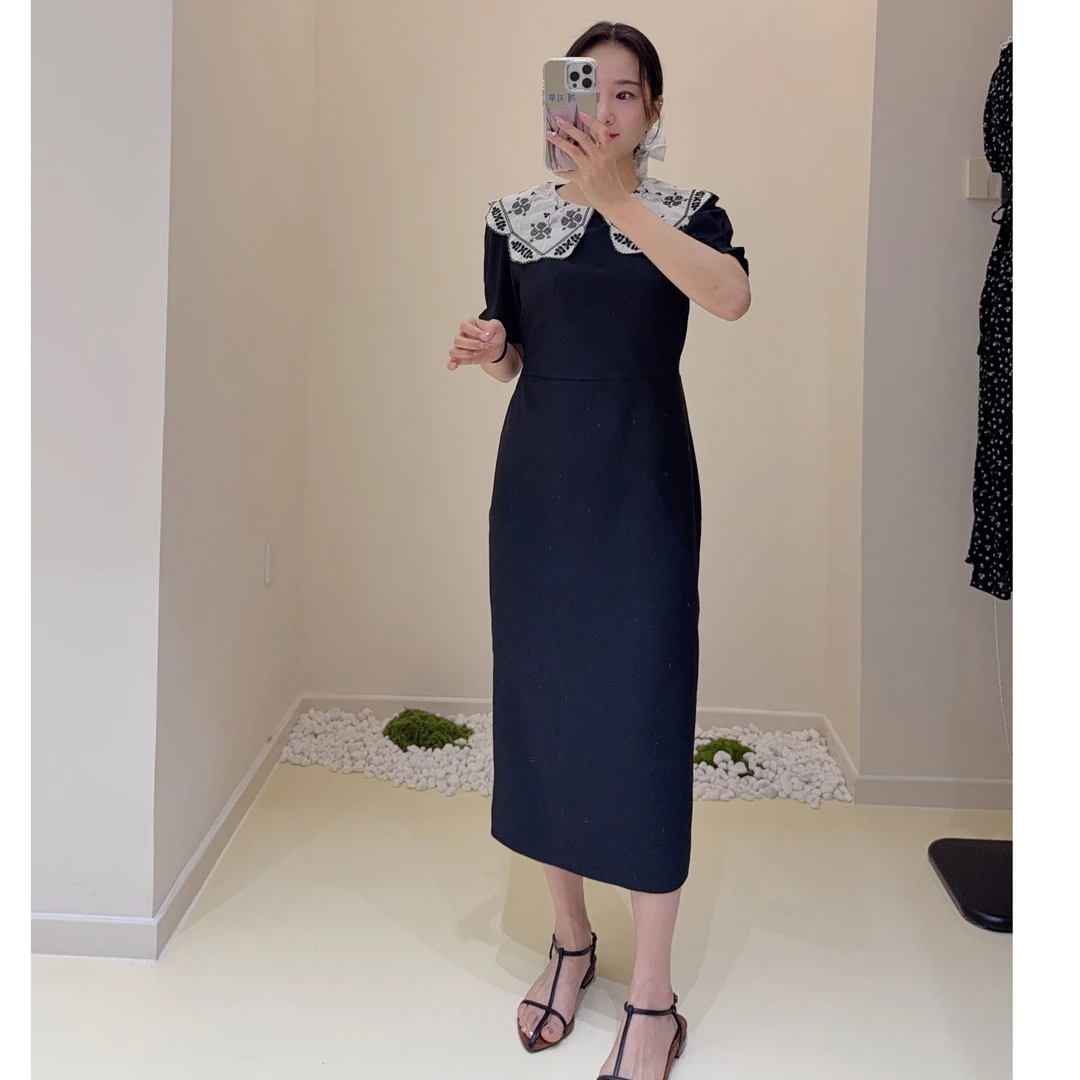 领子设计感连衣裙